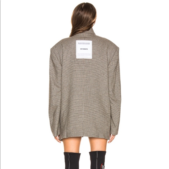 VETEMENTS Oversized Blazer - Picture 14 of 16